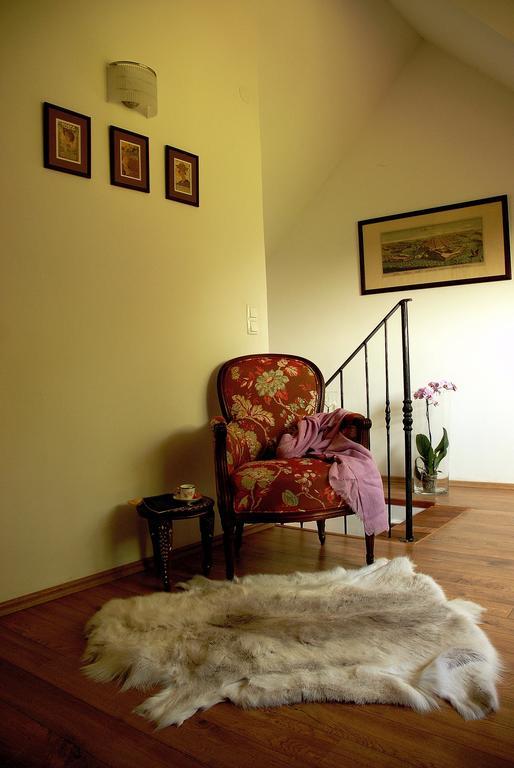 Sárga Ház Guest House Kaptalantoti Ngoại thất bức ảnh